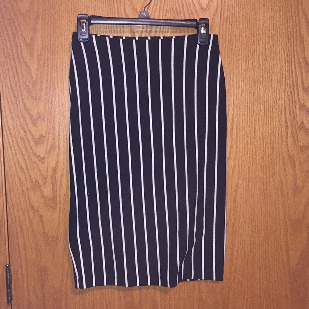 EUC Betsey Johnson black bodycon skirt